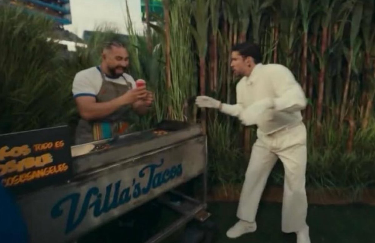 raeforla's tweet image. It’s emotional to see our beloved immigrant-owned business, @VillasTacosLA get their well-deserved flowers on the Super Bowl stage, especially at a time when our Latinx communities are under constant attack. We must remember that there is nothing more powerful than our unity.