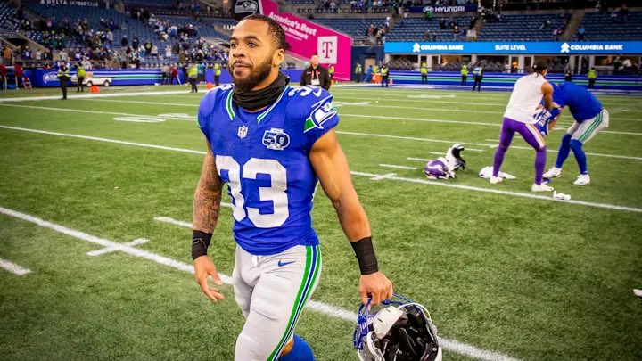 Myles Gaskin gets a Super Bowl ring ❤️