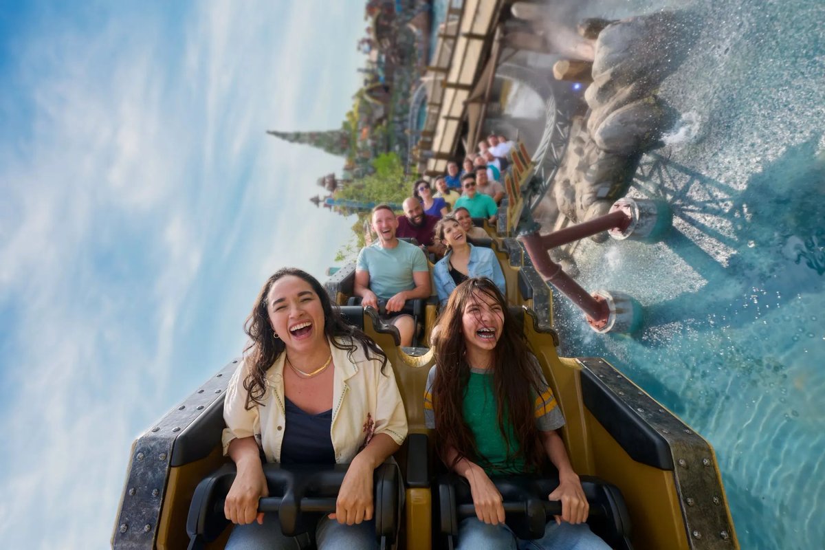 iamcg83's tweet image. The #SuperBowl commercials this year were the worst I’ve seen. Except, of course, for the Universal Orlando one. 😘