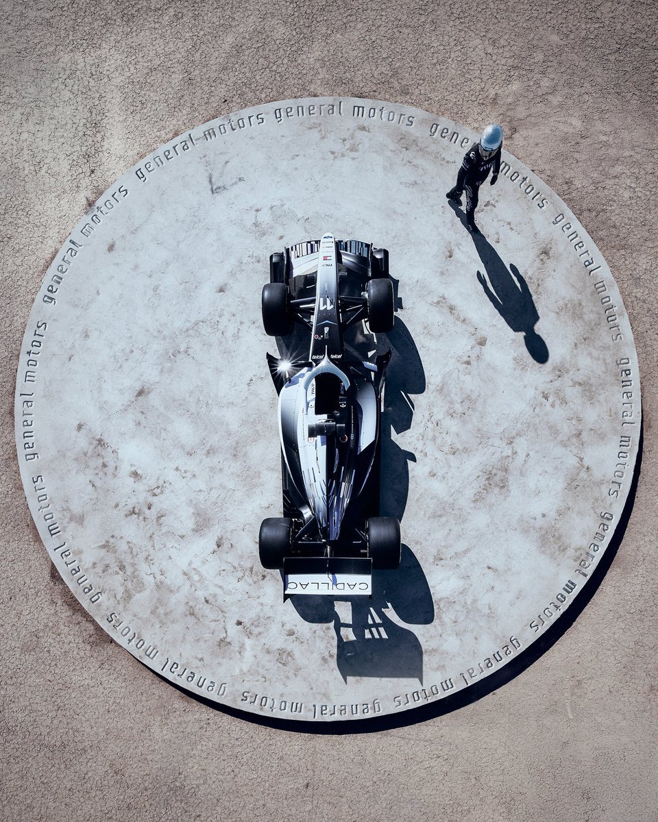 SChecoPerez's tweet image. Les presento mi @Cadillac_F1 
Orgulloso de representar a toda América, orgulloso de ser latino.