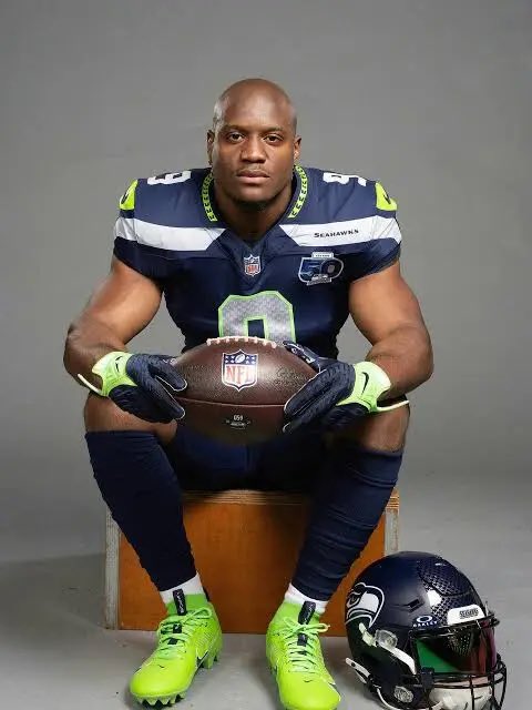 FearBuck tweet media