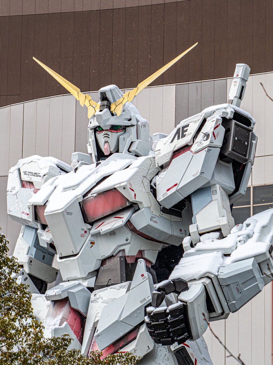 ユニコーン様 確認用 Life-size Unicorn Gundam 実物大ユニコーンガンダム最初の変身は11:00