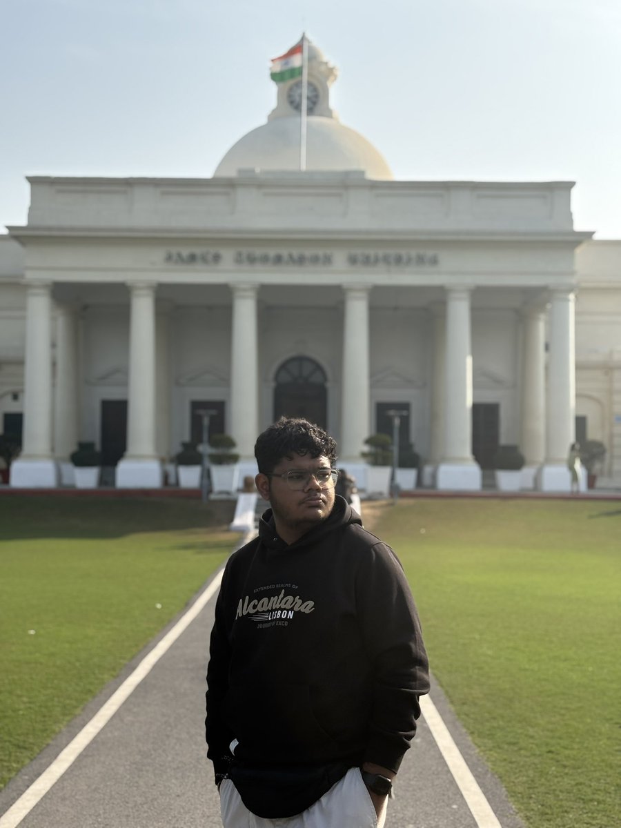 Ayush Chugh tweet media