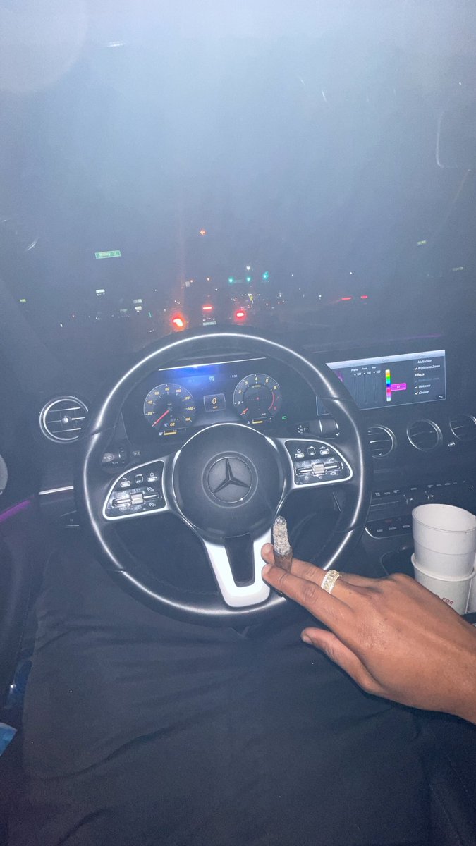 ICE_TREY561's tweet photo. 🇩🇪🐱but I’m 🇯🇲.#Amg #scatpackkilla https://t.co/50mJJ3YvFf