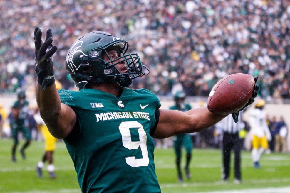 BarstoolMSU's tweet photo. SUPER BOWL MVP KENNETH WALKER https://t.co/RokA8MUTjF