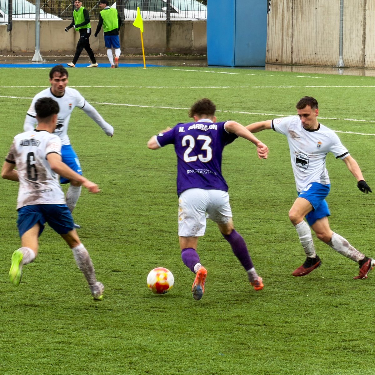 Delateral_'s tweet image. El Cazalegas se estrella en Fuente de la Niña y ve cortada su racha ante un sólido Guadalajara Promesas

deportivolateral.info/el-cazalegas-s…