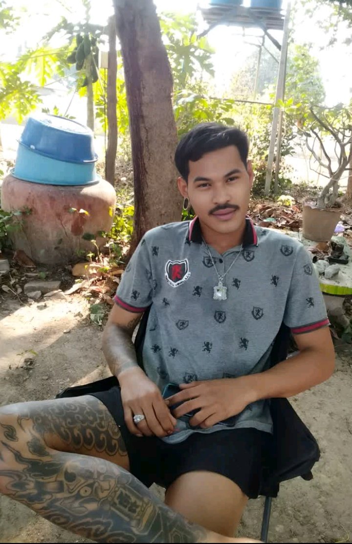 #กาญจนบุรี รักแมวครับ แต่ชอบท่าหมา🐶🐕