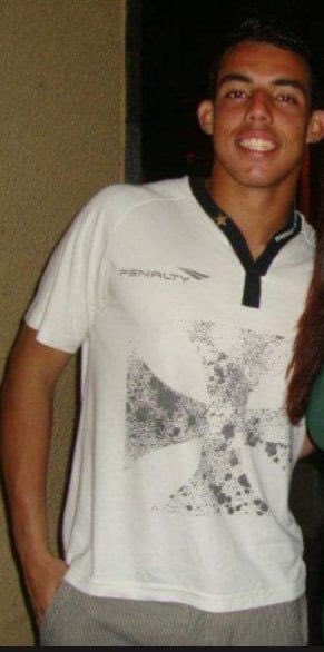 Visao_BFR's tweet photo. Lembrando, Yuri Elino Ferreira da Cruz, é o incompetente q arrumou confusão com os jogadores do BFR em jogo contra o msm Vasco PELO carioca24. Que critério absurdo na expulsão do B20, agora em outra sem critério, e onde foi o PÊNALTI! VAR? @fferjoficial #BOTAFOGO #Vasco #Cariocão https://t.co/54fkOCuVQw