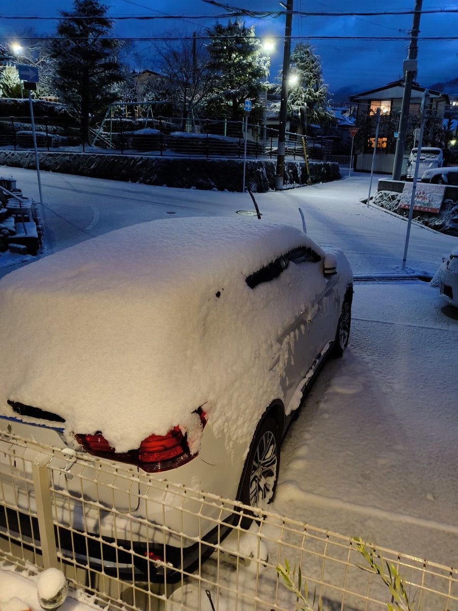 先日は池田市で雪が降っておりました！
全国各地で雪が降っていたようですね〜

#豫州短板産業　#雪