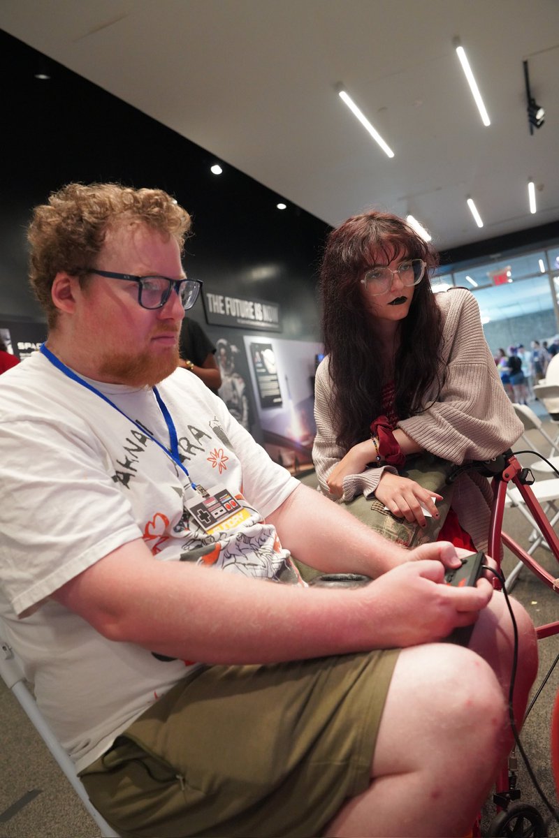 LI RETRO tweet media