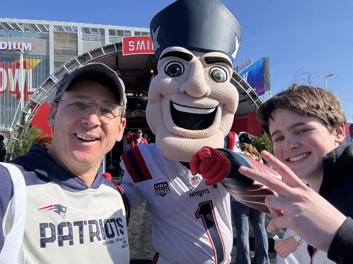 timpawlik's tweet image. #Gametime #LFG @Patriots Let’s bring home number 7 🏆! @NFL #SuperBowlLX #SuperBowl2026 where #legends are made! 🙌