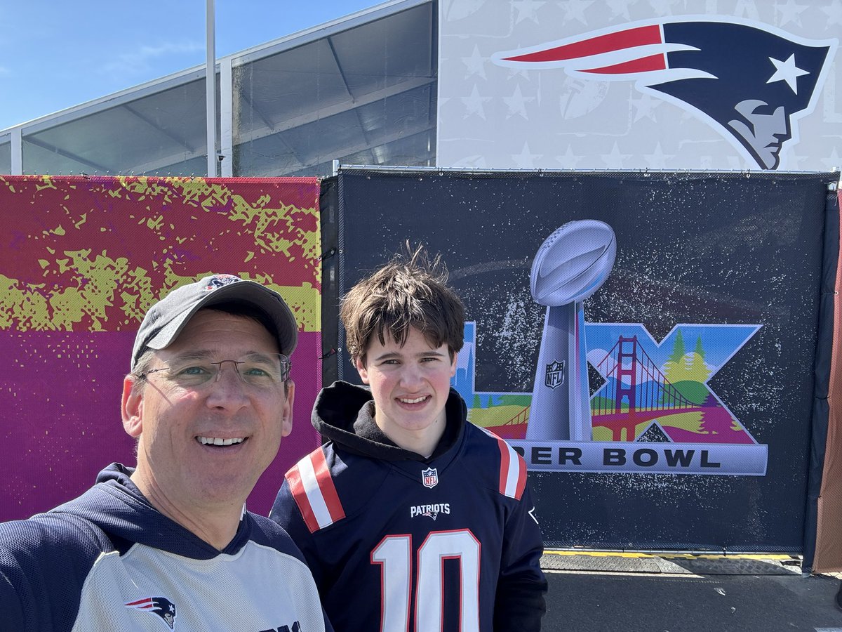 timpawlik's tweet image. #Gametime #LFG @Patriots Let’s bring home number 7 🏆! @NFL #SuperBowlLX #SuperBowl2026 where #legends are made! 🙌
