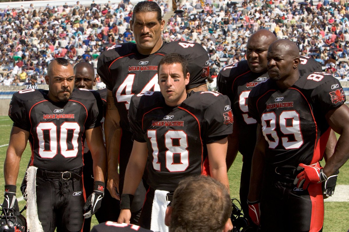 Hsinack's tweet photo. Yaaa empieza el #SuperBowlXL!!!... y no se porque me emociono tanto si este es el único partido completo de fútbol americano que he visto en mi vida!
#MeanMachine #NotTheRealFootball https://t.co/pLW5rbIDcU