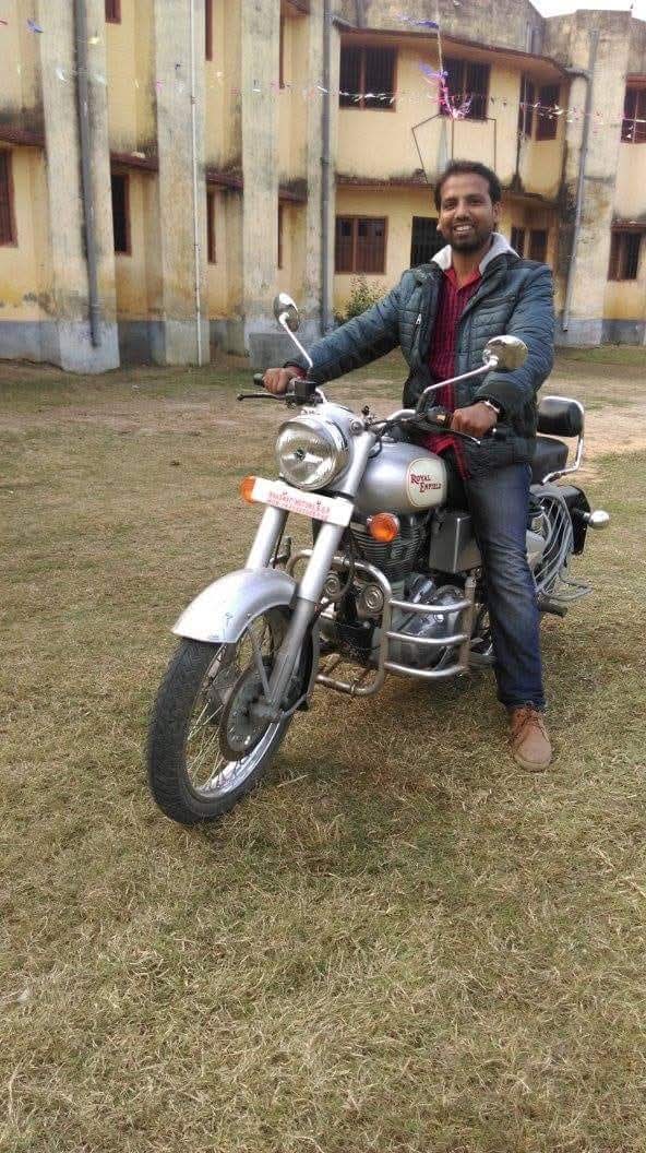 जनरल कटेगरी में जिन्हें पहली पीढ़ी में मिल गया, वे अपनी बिरादरी के गरीबों के लिए दूसरी पीढ़ी में त्याग क्यों नहीं करते? जिनकी एक दर्जन पीढ़ियों को मिल चुका है, उनकी 13वीं पीढ़ी लाइन में क्यों लगी है? अगर गरीबों की इतनी ही चिंता है तो क्या जनरल कटेगरी में गरीब नहीं हैं? आप जनरल