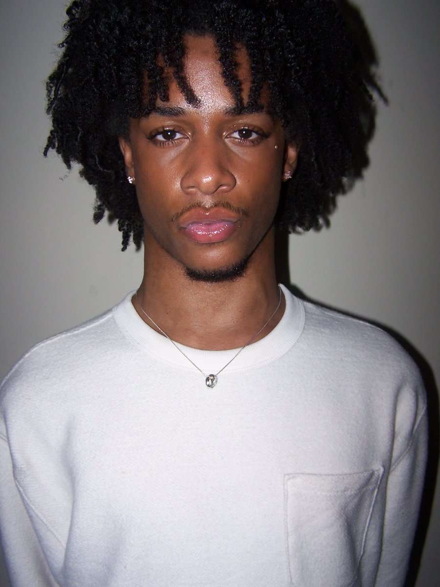 pretty boy tweet media