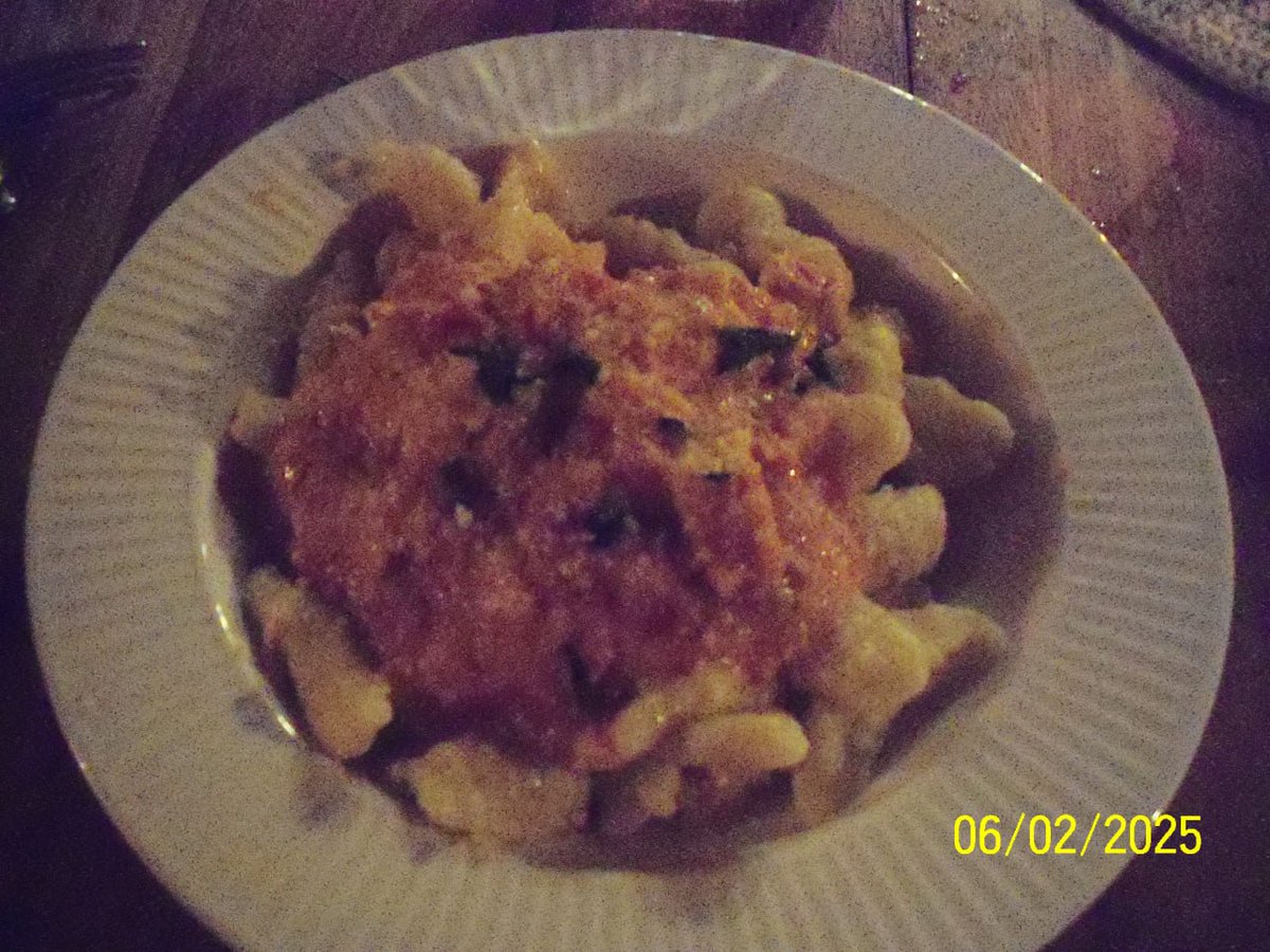 #amolosñoquis Ignoremos la fecha de mi camarita;) (Imagínense lo vejiga que es si llega hasta 2025 nomas)