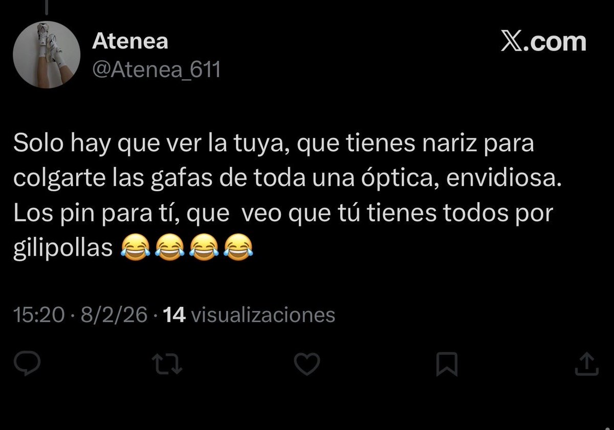 Cuanta ofendidita de la vida que te responde y bloquea para que no puedas defenderte. Necesita una neurona porque la que tiene no le da para más. Inteligente como para insultarme por mi físico, no le da para más a la pobre que solo saca los pies para que los tíos le digan cosas🤷‍♀️