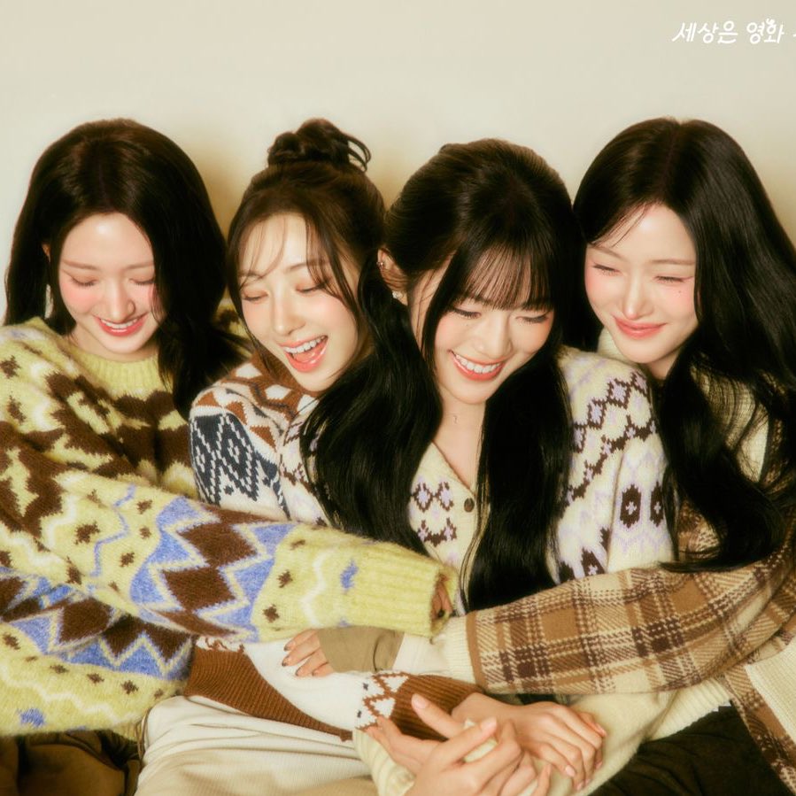 [📢] #H1KEY 

H1-KEY announce their comeback with their 5th mini album “LOVECHAPTER,” out March 5th 2026. 

It is two months after their special anniversary release with “Not Like a Movie,” marking their fastest comeback.