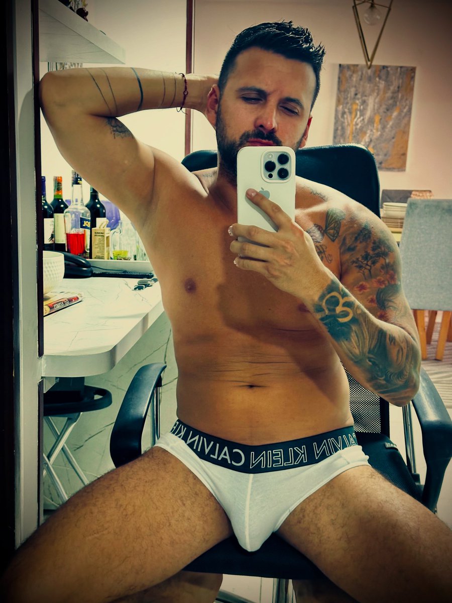 Carlos Y David HOT 🔥🔥😈 tweet media