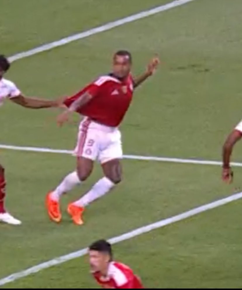 ColoradoVlog's tweet image. Eai @OficialFGF só vale pênalti pra um lado agora?