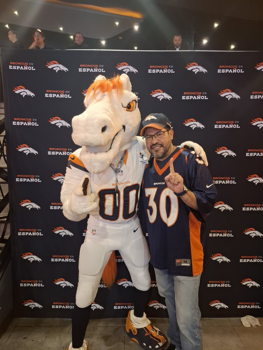 PETER ECHEVERRIA tweet media