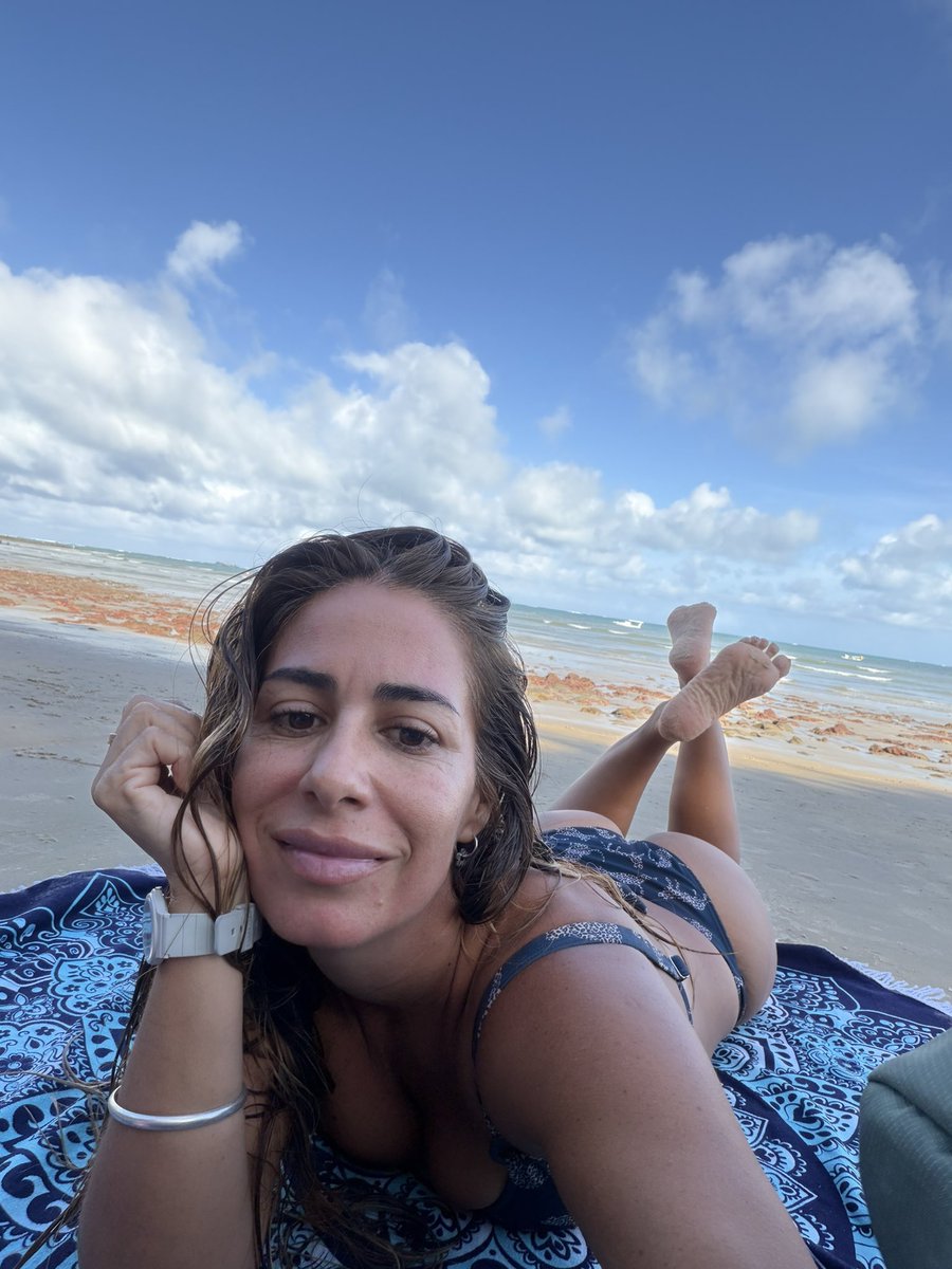BrummettDa2809's tweet photo. Yes, I am single
Yes, I am a mom

Say “hi“, I don’t bite https://t.co/QToYbZD35t