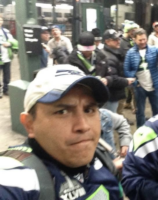 ivanloyor's tweet photo. #SPInolvidable Recuerdos de un Superbowl! Hoy vamos con Seattle! Iván Loyo https://t.co/WLIXTYAv1p