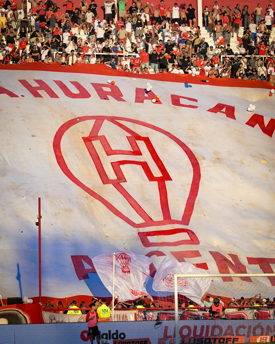 LigaAFA's tweet image. ¡El Globo se quedó con el clásico!

@CAHuracan venció 1 a 0 a @SanLorenzo con gol de Caicedo por la #Fecha4 del #TorneoMercadoLibre 2026 🏆

👉🏻 @ML_Argentina