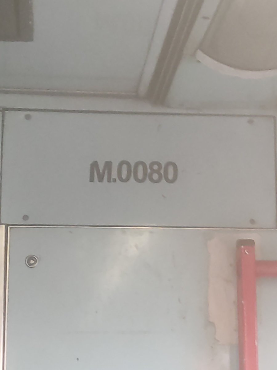 JosephJV16's tweet photo. @MetroCDMX que onda, en el metro dirección cd azteca a las 6:11 está en el celular 
Ya freno de golpe 3 veces por no ir concentrado 
Es M.0080 https://t.co/amAVHA3ykL