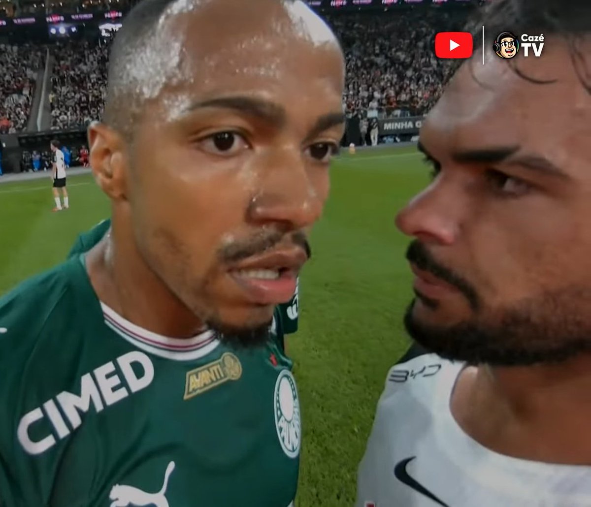 ruanrlx's tweet image. Essa câmera do juiz é uma loucura KKKKKKK