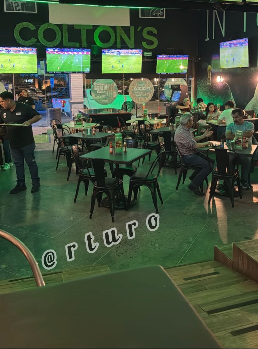 Pareja que guste que desee ver el superbowl 🏈🏈🏈🏈 Colton Plaza Sendero Escobedo 🍻🍺