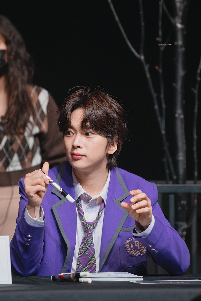 ᴅʙ ᴛᴏᴡɴ tweet media