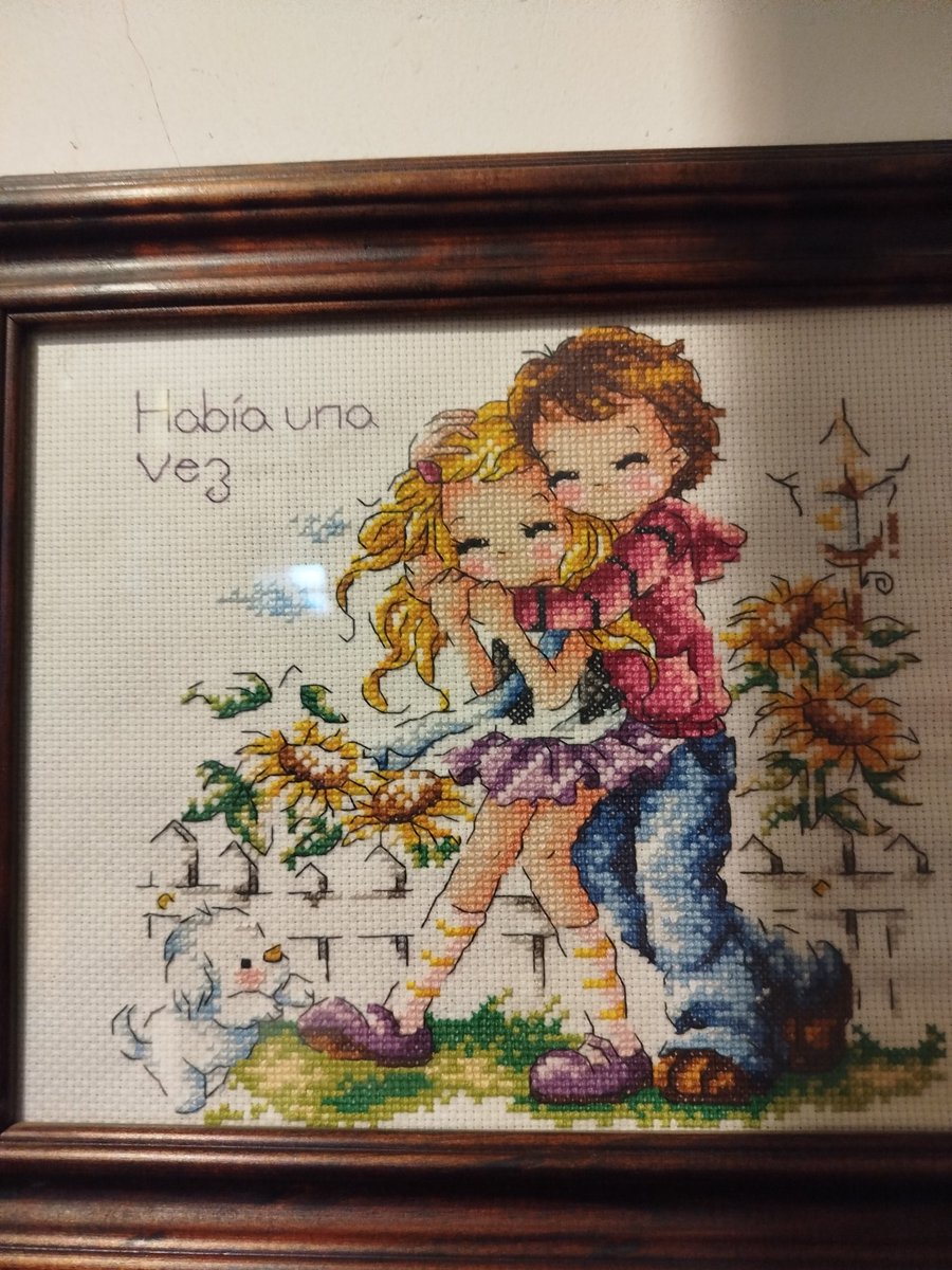 Vi esto en un café y sentí la nuevo-hobby señal 👁️__👁️

Ojalá aprender a hacer todo tipo de manualidad amén