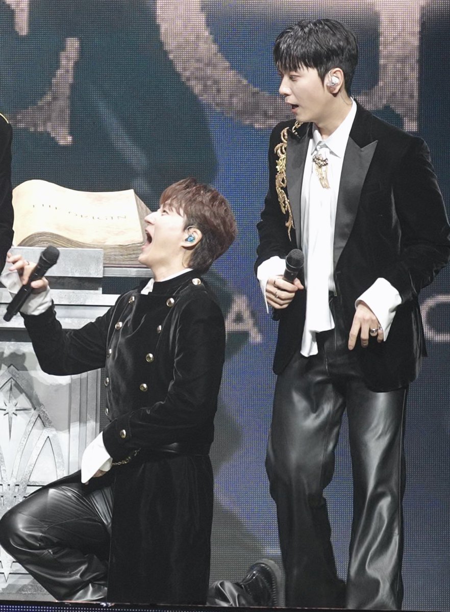 telescopeand's tweet image. 앜ㅋㅋㅋㅋㅋ 영상 보는뎈ㅋㅋㅋㅋㅋㅋ 둘째형아 옷정리하라는 이야기 듣고나서 동생즠ㅋㅋㅋㅋㅋㅋㅋㅋ