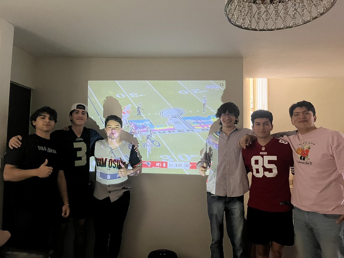 Name cannot be in blank tweet media