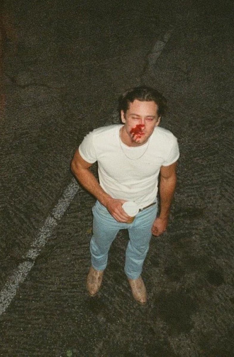 The slutiest thing a man can do is look good covered in blood 🥵