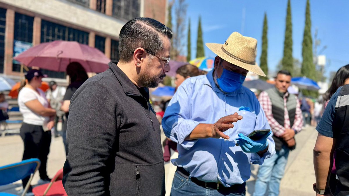daniel_ser's tweet image. El día de hoy visité el módulo de vacunación que organizó la Secretaría de Salud del Estado de México en la colonia Atlanta, para ver cómo transcurría la jornada, y aproveché para saludar a vecinas, vecinos y a la propia titular de la dependencia, la doctora Macarena Montoya…