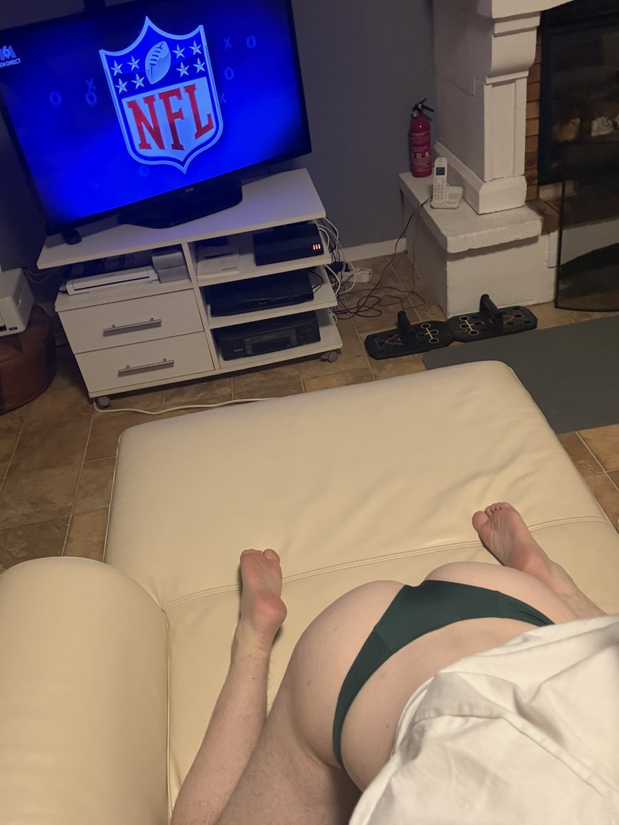 Vous aimez ce Super Bowl ? 😉🍑 #SuperBowl