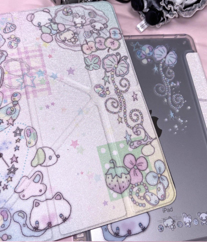 เคสไอแพดรุ่น SSnuggle&amp;plug dd*pearl พร้อมช่องใส่ปากกาแบบ Y 🩷 
          590 บาท ( มัดจำ 380 )
ipad air 3,4,5,6,7 /pro/mini 🫧

#เคสไอแพด #รับพรีเคสไอแพด #รับพรี #รับพรีเกาหลี #พรีออเดอร์ #พรีออเดอร์จีน #พรีออเดอร์เกาหลี #ตลาดนัดเครื่องเขียน