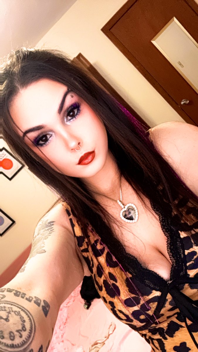 StephieDee's tweet photo. 🐆❤️ #meow https://t.co/ppJM7xHa98