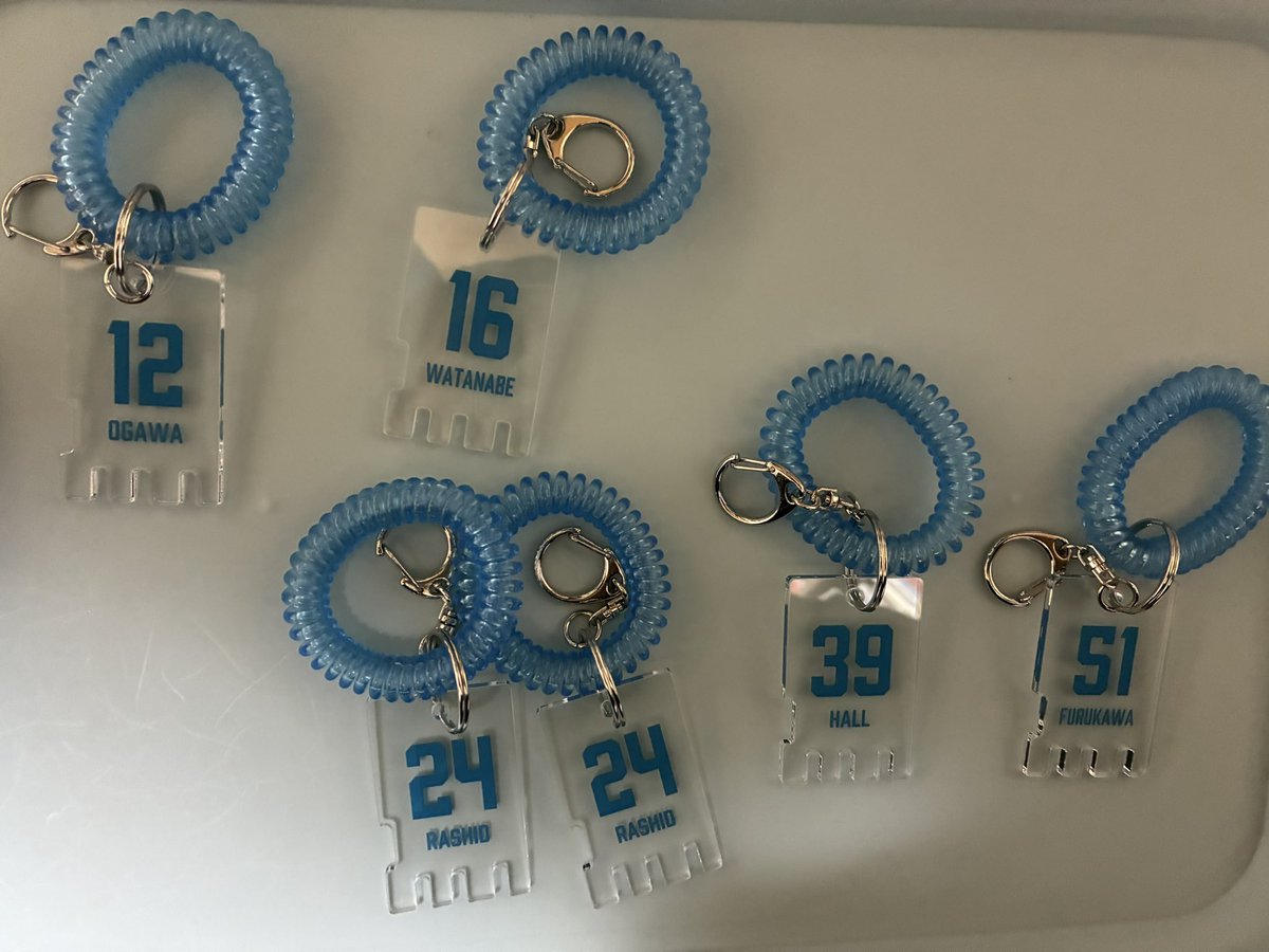 京都ハンナリーズ
交換　買取

コイル型銭湯風アクリルキーホルダー

譲 12・16・24・39・51

求 3 or７５０円
（51は交換のみになります）

長崎戦（３月１１日）
渋谷戦（３月１４日・１５日両日）
参戦します。
（ホーム戦は基本参戦を予定しています）

よろしくお願いします。