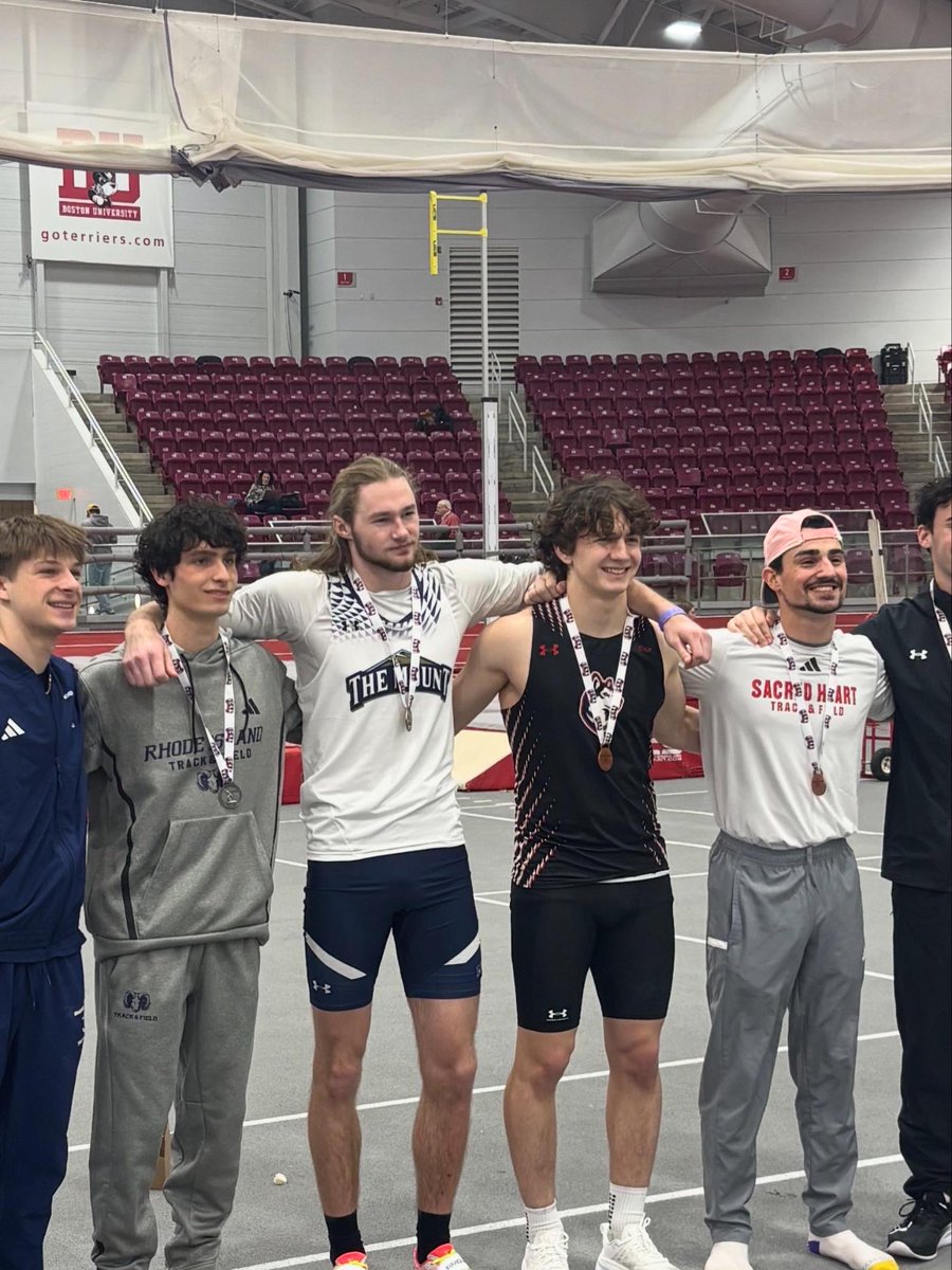 Fun trip to Boston:
🥇🥈X 8 more All-East 👊🏻
PRs and Season’s Best
Love watching this team compete
#movemountains