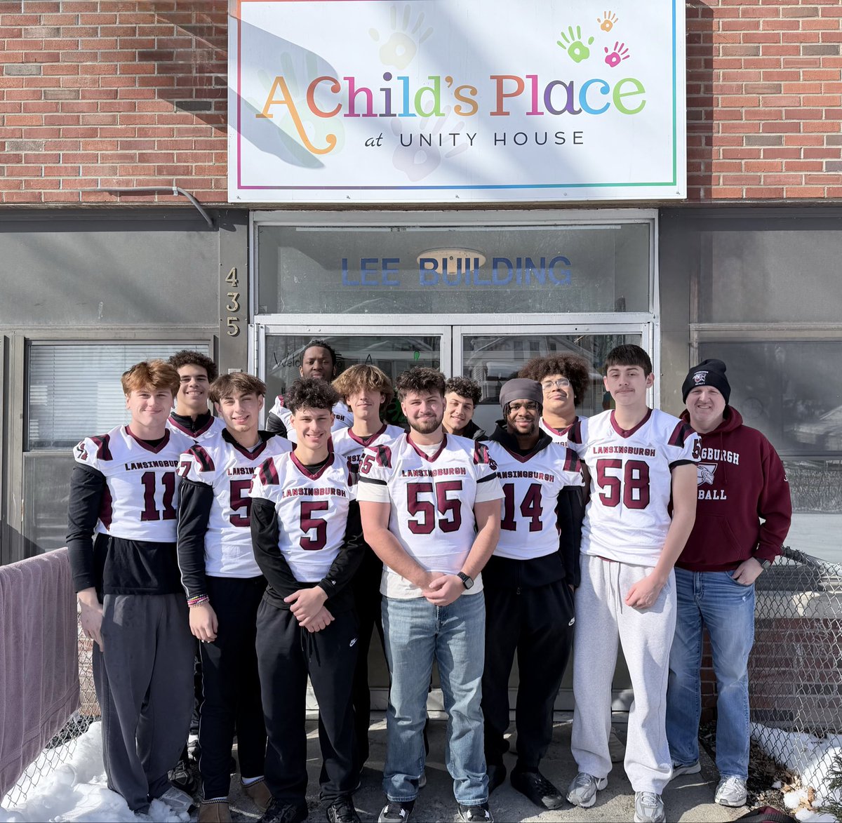 LBurghFootball's tweet photo. Another great Super Bowl Party at A Child’s Place at Unity House!! #TRADITION #DABURGH https://t.co/laMMgdmk1P