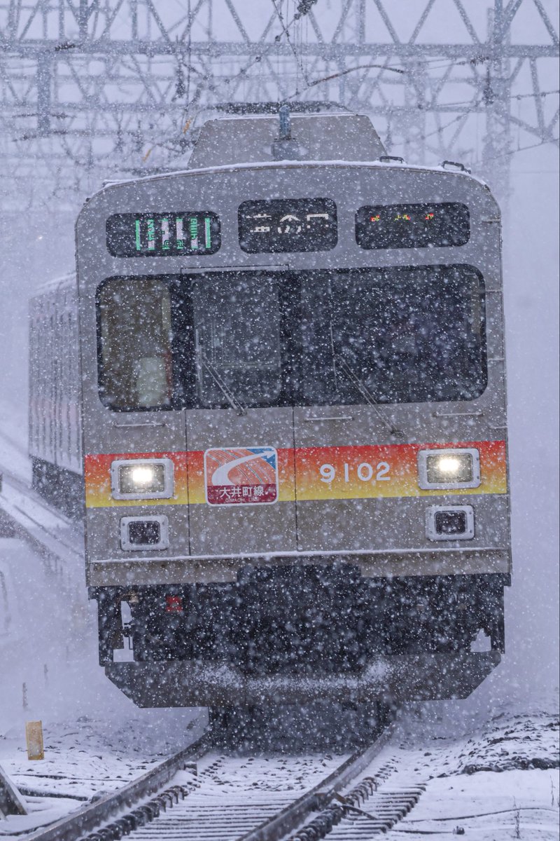 ssk_TQ's tweet photo. 雪の大井町線
再び9000系と雪を共に拝める日はくるのでしょうか https://t.co/DHdMdQe2bb