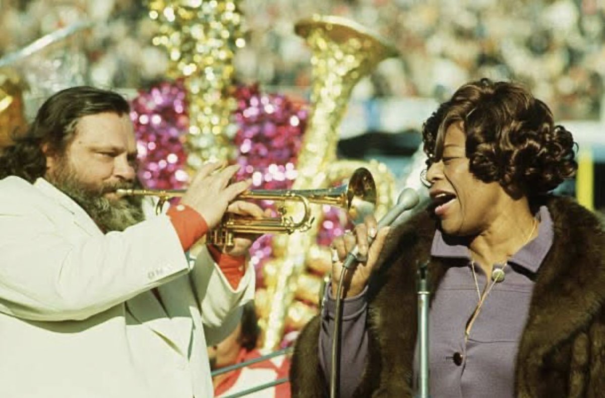 It’s Super Bowl Sunday!  
It’s also Black History Month. 
Check out this piece of Black American History made at the 1972 Super Bowl!
#BlackHistoryMonth
#EllaFitzgerald 
wnyc.org/story/ella-fit…