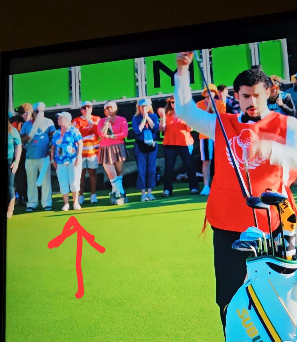 I was lucky enough to be an extra in Happy Gilmore 2 and to have met Bad Bunny on set. Each day he would say hello to us extras and he was friendly, funny, and very down to earth. Just a stand up human being. Wishing him the very best performing in the #SuperBowl  halftime show!