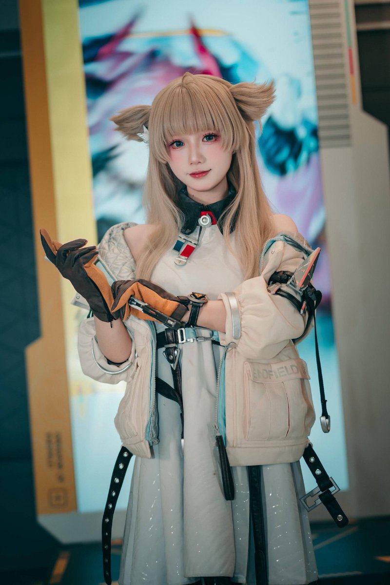 RandomPosting_X's tweet photo. Character: Perlica
Series: Arknights: Endfield
Cosplayer: _彼晨又在偷懒

Tags: #ArknightsEndfield #Perlica #Endfield #Cosplay #TalosII #EndfieldIndustries #Gaming #_彼晨又在偷懒 #Perlica https://t.co/YIZPCs4Kmy