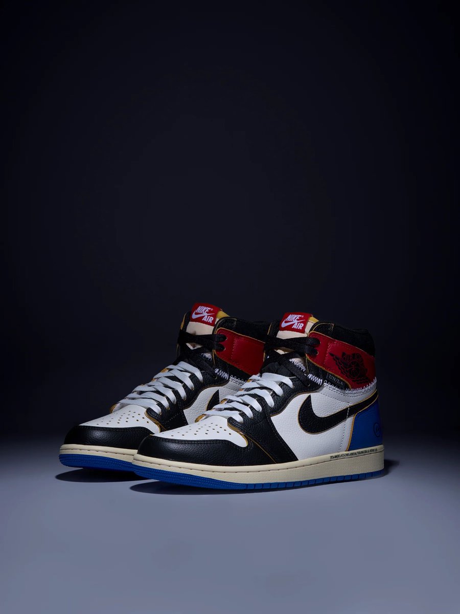 JustFreshKicks tweet media