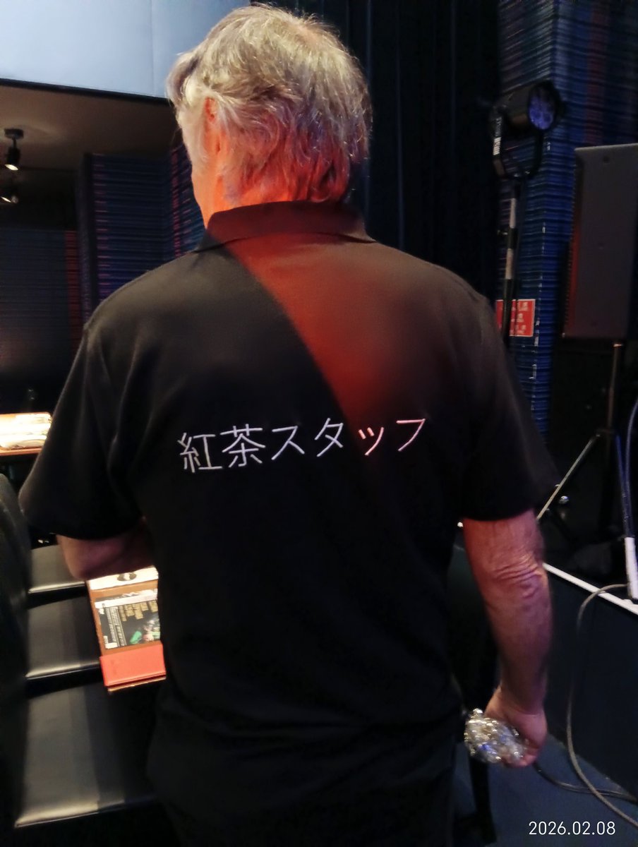 hm6nRllrqCDkZDR's tweet photo. 大阪に引き続き、東京でもエイジア2公演を観に行きました。
東京を含め全国的に凄い雪のなか、何とか着きました。
セットリストは変わりなかったですが、1stのみディライトを演奏してくれました。
#AZIA https://t.co/pifKUPXBj7