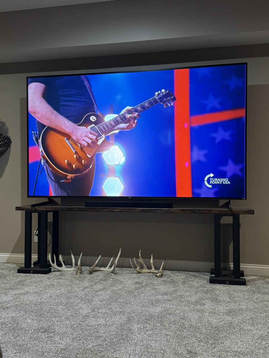 #BoycottBadBunny 🇺🇸